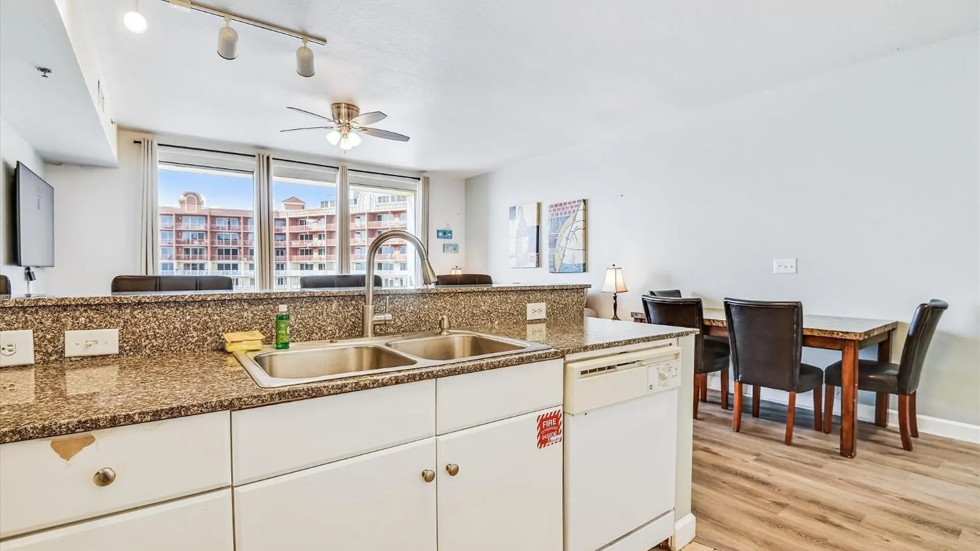 Shores Of Panama 2025 - 1 Bedroom Bunks Sleeps 6, Reserved Parking, Free Fun! Condo Panama City Beach Apartment